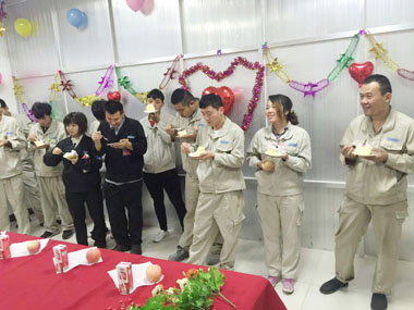 胶南海尔微波餐厅为甲方员工集体庆祝生日
