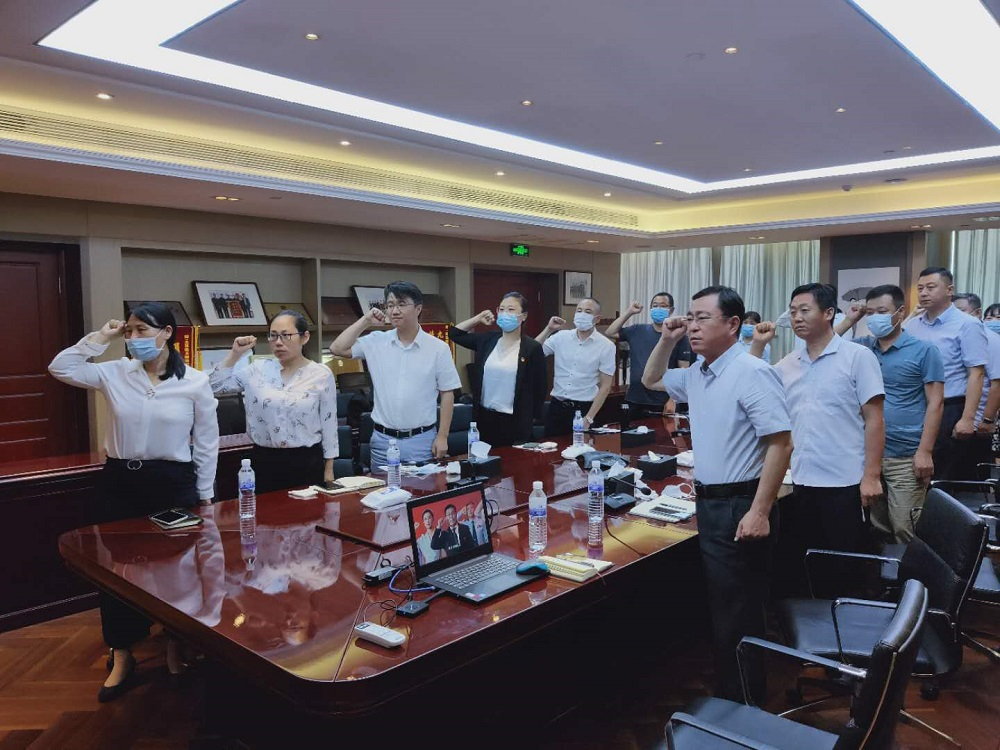 向榜样看齐，做企业先锋——青岛公司党支部组织开展七一党课学习活动