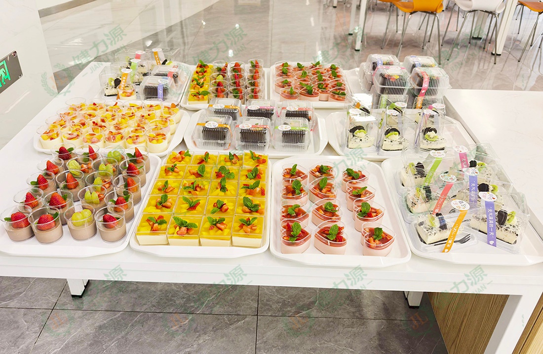 餐厅准备的甜品 (1).jpg