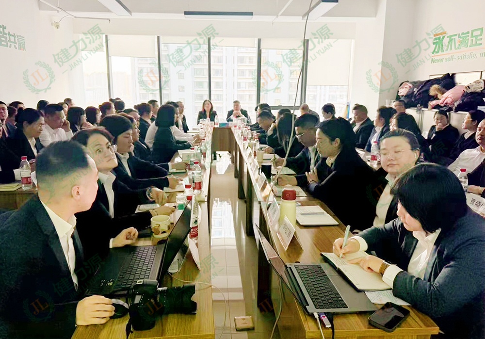 沈阳大区年会现场 (1).jpg