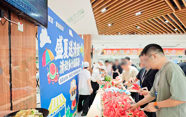 顾客正在选取“消暑物资” (1).png
