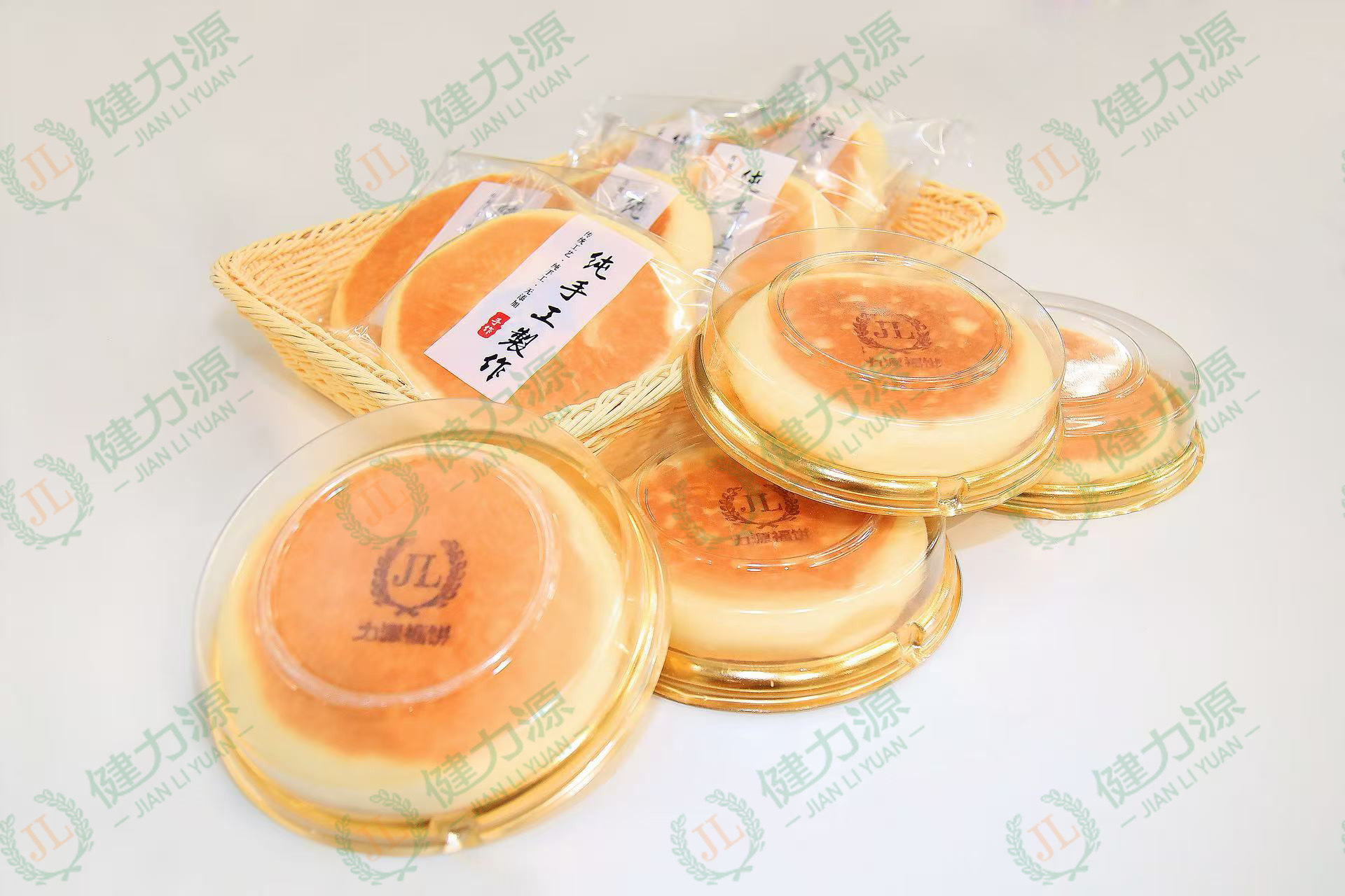 1新鲜出炉的力源福饼.jpg