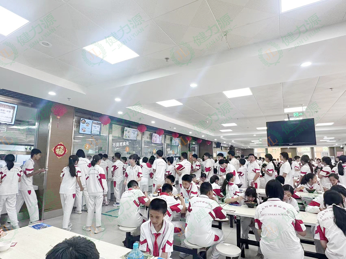 人大附中2 拷贝.jpg