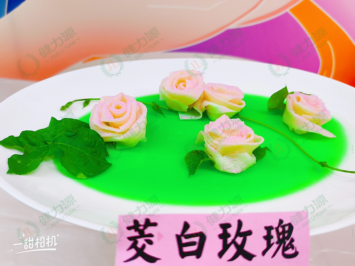 栩栩如生的玫瑰慕斯 (1).jpg