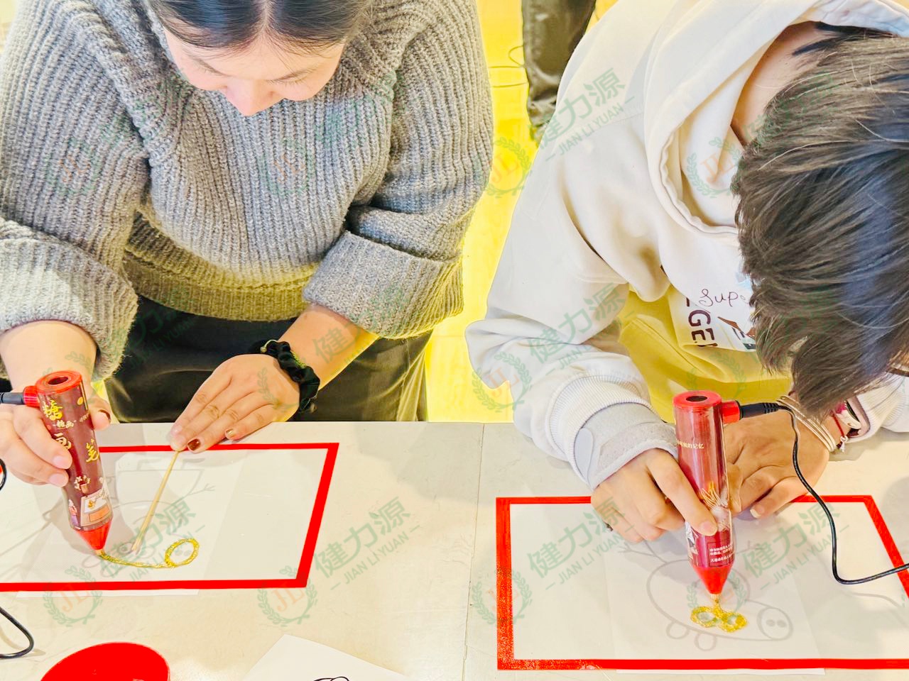 顾客体验画糖人 (1).jpg