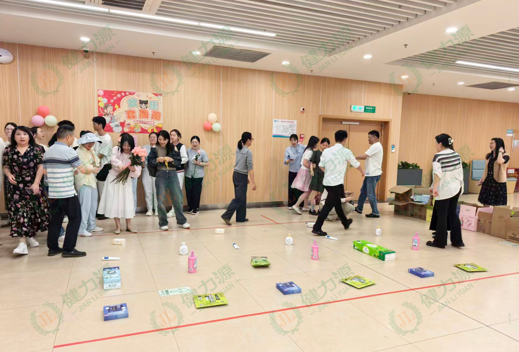 护士节活动现场趣味套圈小游戏 (1).jpg
